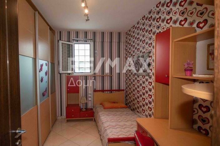 Image No.46-6 Bed House for sale