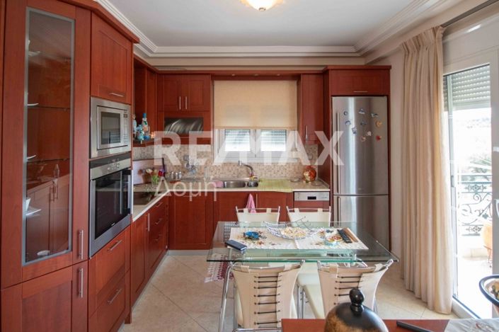 Image No.47-6 Bed House for sale