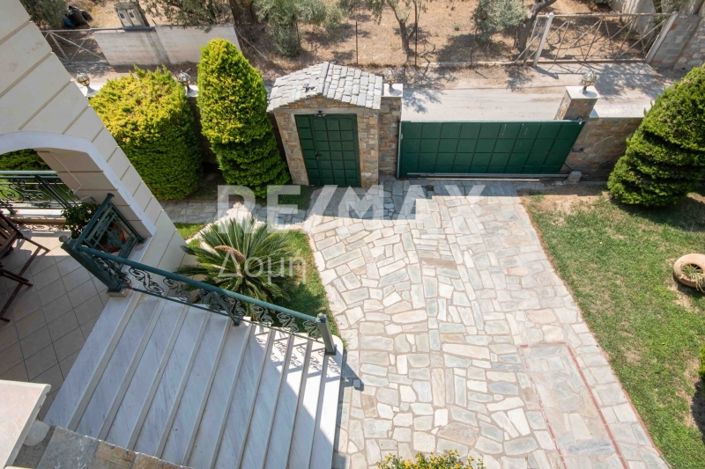 Image No.64-6 Bed House for sale