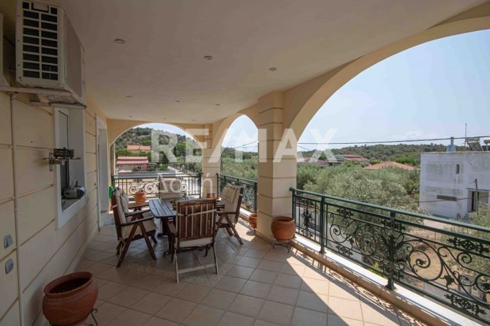 Image No.70-6 Bed House for sale