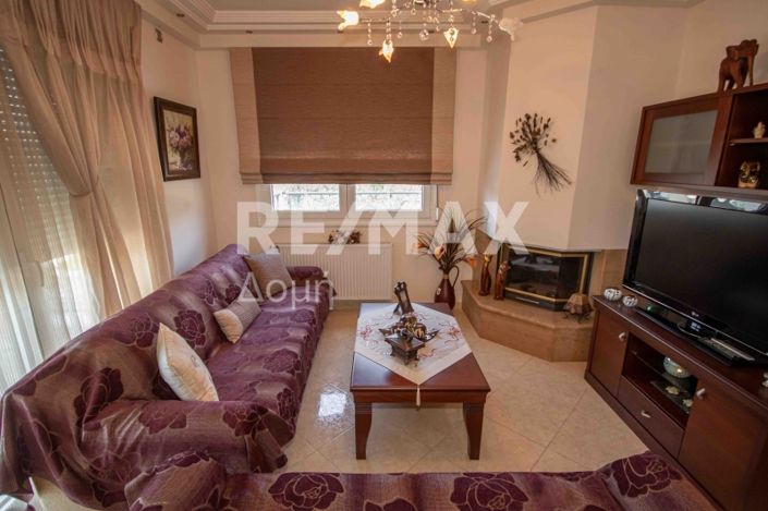 Image No.72-6 Bed House for sale