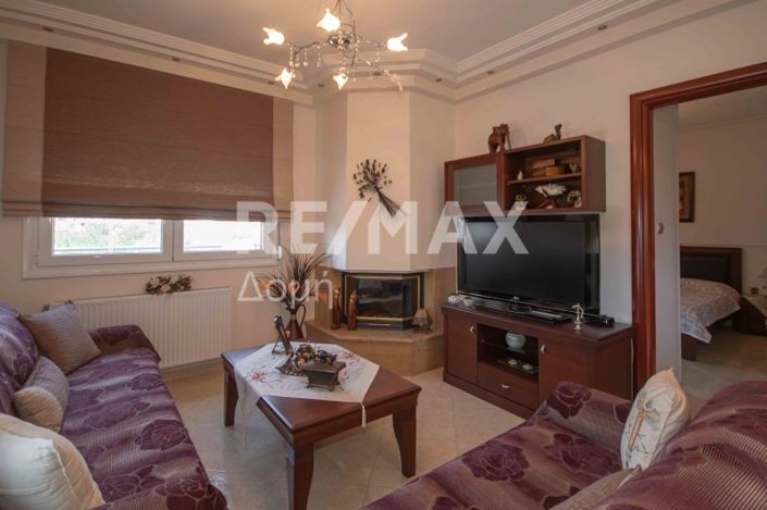 Image No.73-6 Bed House for sale