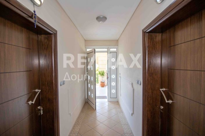 Image No.77-6 Bed House for sale