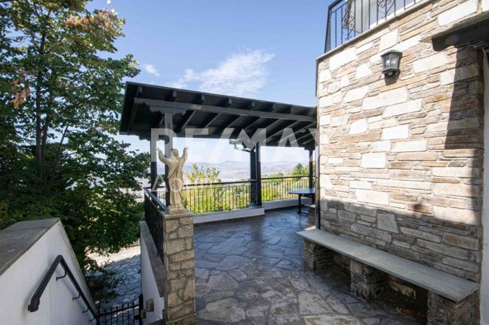 Image No.9-Maison de 2 chambres à vendre à Center