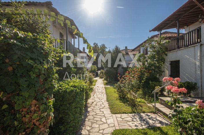 Image No.2-Propriété de 3 chambres à vendre à Magnésie