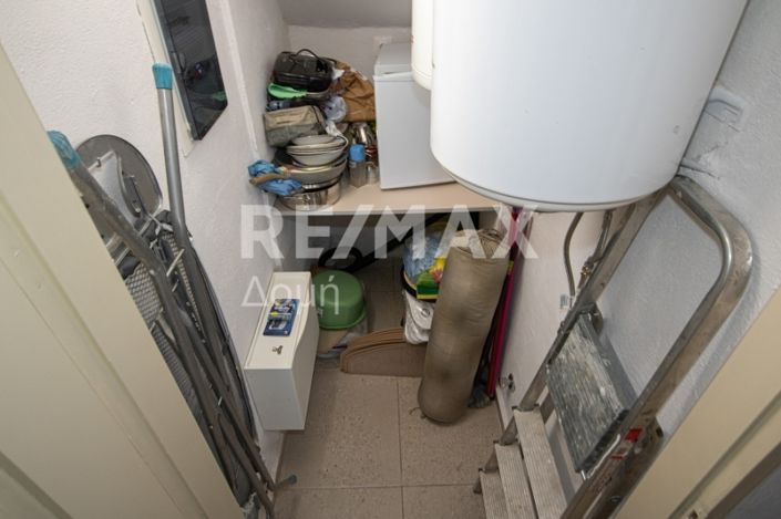 Image No.19-3 Bed Property for sale