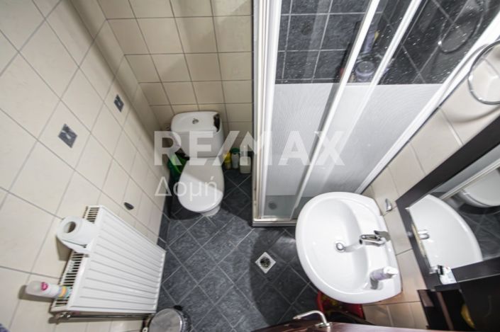 Image No.12-3 Bed Maisonette for sale