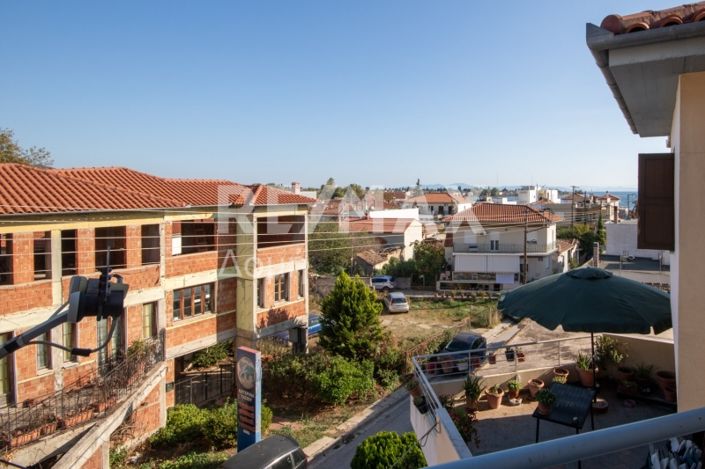 Image No.32-3 Bed Maisonette for sale