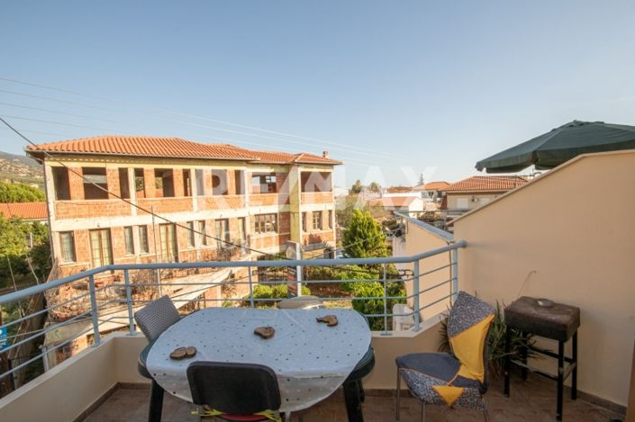 Image No.33-3 Bed Maisonette for sale