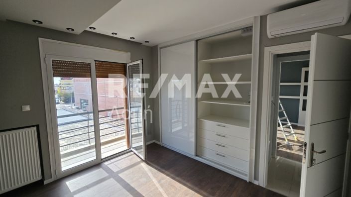 Image No.11-2 Bed Property for sale