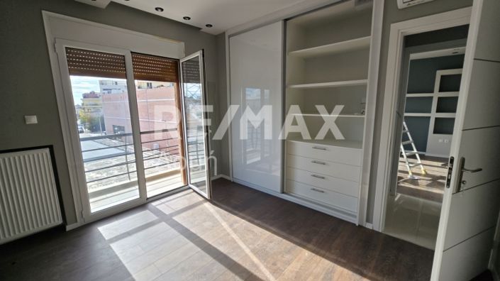 Image No.4-2 Bed Property for sale