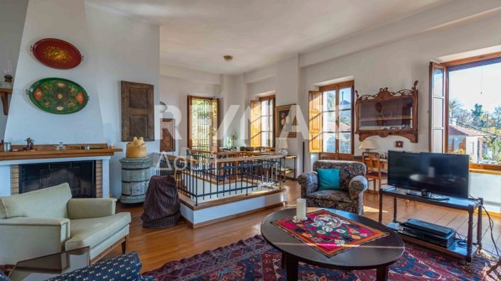 Image No.18-4 Bed Property for sale