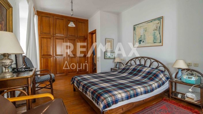 Image No.7-4 Bed Property for sale