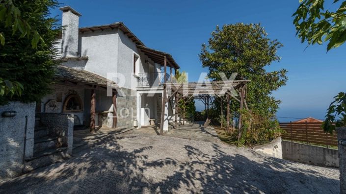 Image No.5-Propriété de 3 chambres à vendre à Center