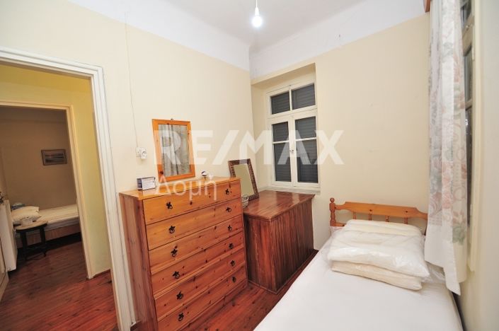 Image No.10-4 Bed House for sale