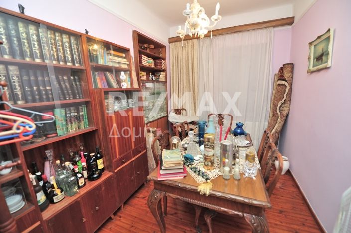 Image No.3-4 Bed House for sale