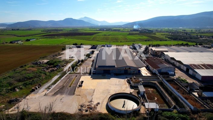 Image No.28-10 Bed Property for sale