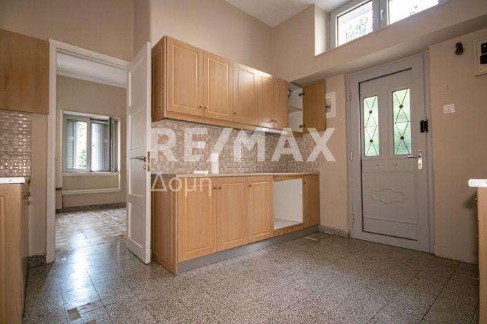 Image No.5-Maison de 5 chambres à vendre à Magnésie