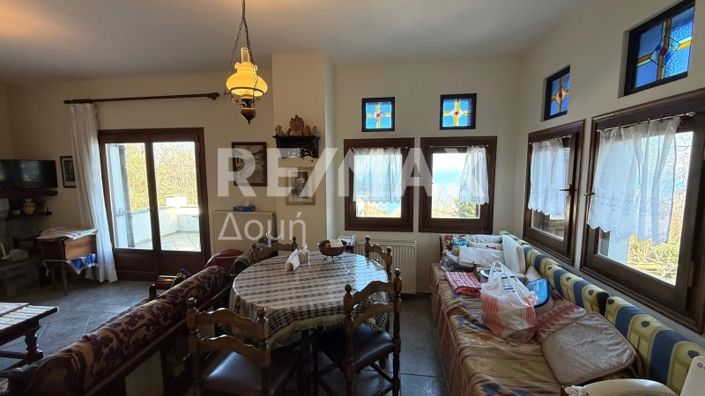 Image No.10-Propriété de 3 chambres à vendre à Magnésie