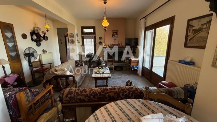 Image No.11-Propriété de 3 chambres à vendre à Magnésie