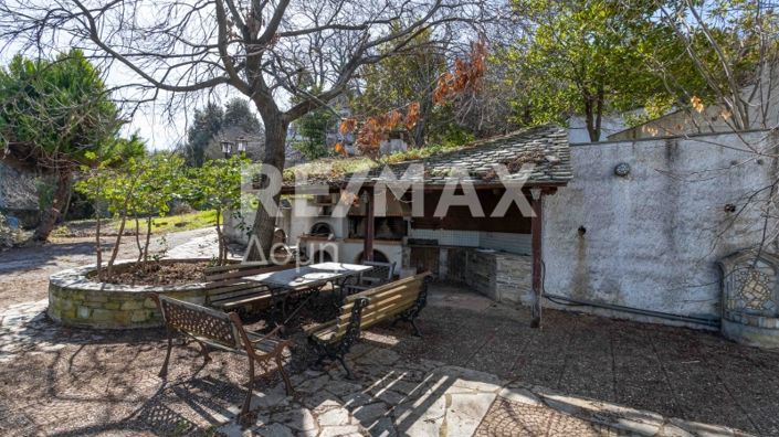 Image No.15-4 Bed Property for sale