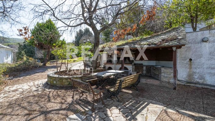 Image No.16-4 Bed Property for sale