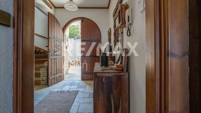 Image No.35-4 Bed Property for sale