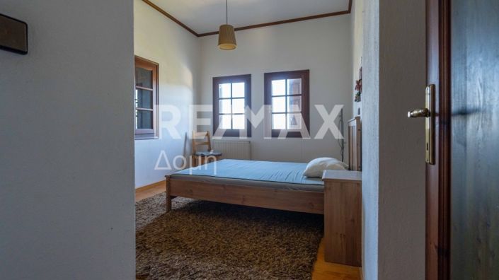 Image No.38-4 Bed Property for sale