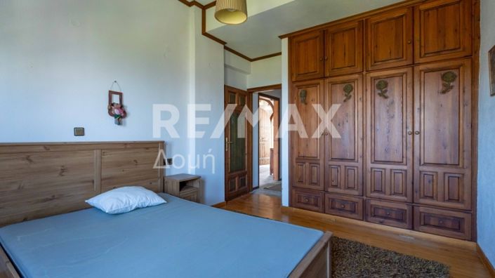 Image No.40-4 Bed Property for sale