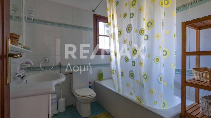 Image No.42-4 Bed Property for sale