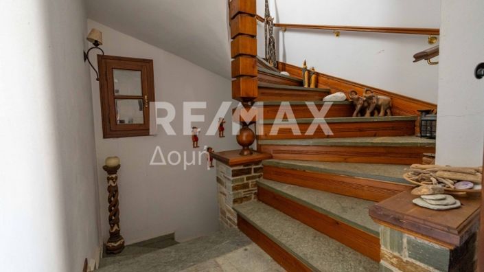 Image No.50-4 Bed Property for sale