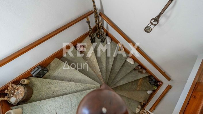 Image No.53-4 Bed Property for sale