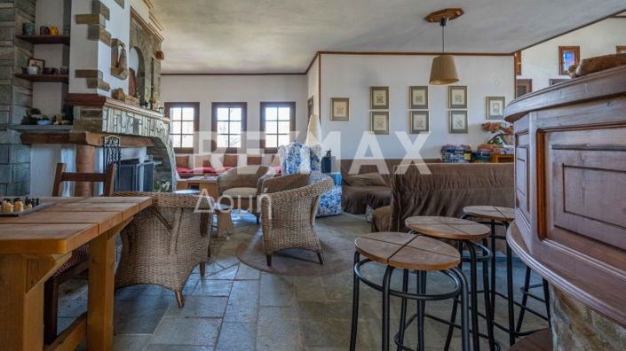 Image No.54-4 Bed Property for sale