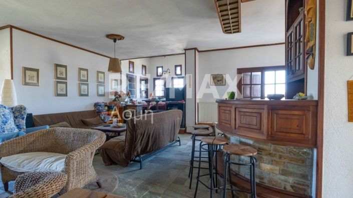 Image No.55-4 Bed Property for sale