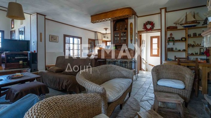 Image No.60-4 Bed Property for sale