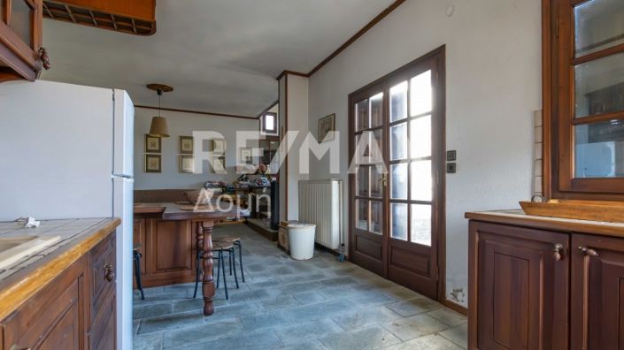 Image No.77-4 Bed Property for sale