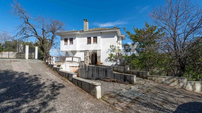 Image No.8-4 Bed Property for sale