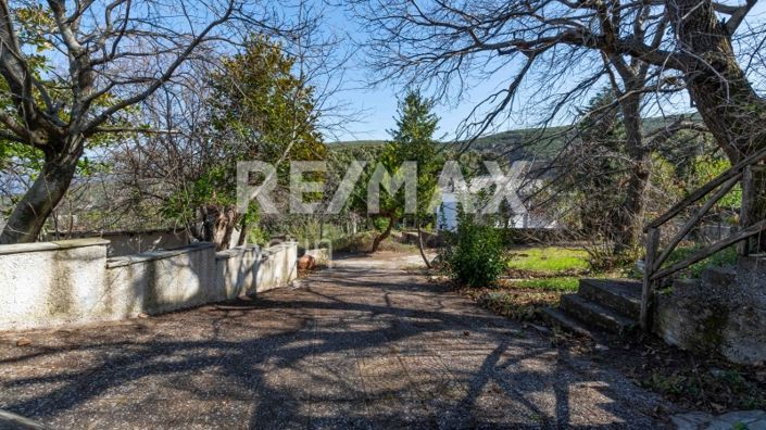 Image No.9-4 Bed Property for sale