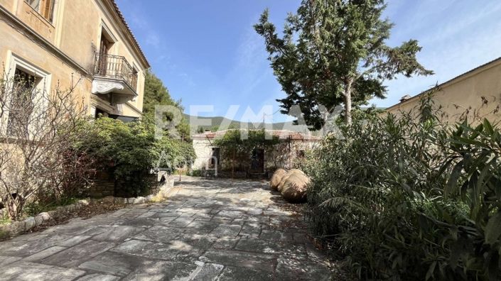 Image No.8-4 Bed Mansion for sale