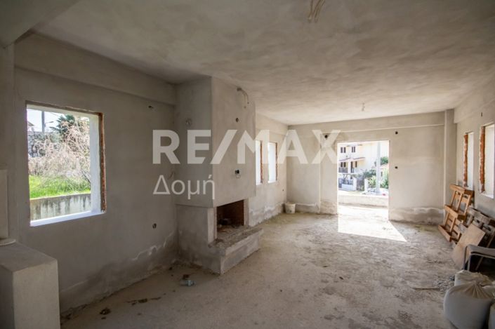 Image No.10-3 Bed House for sale