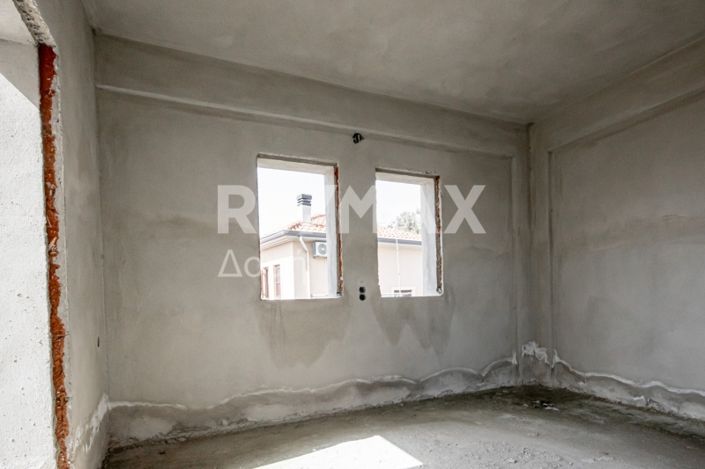 Image No.25-3 Bed House for sale