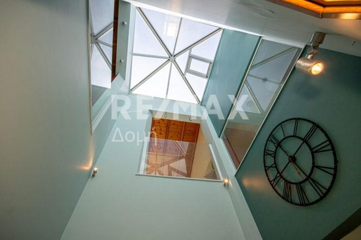 Image No.13-5 Bed Property for sale