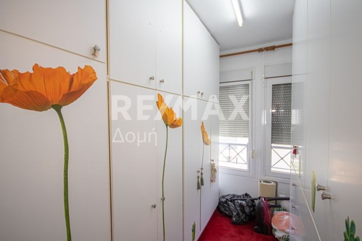 Image No.17-5 Bed Property for sale