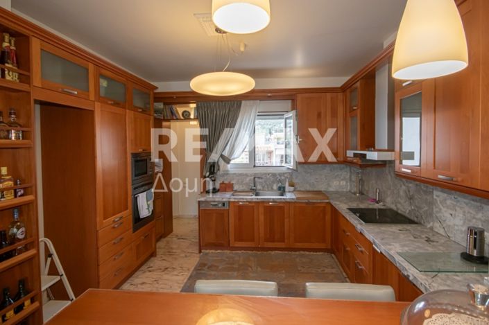 Image No.33-5 Bed Property for sale