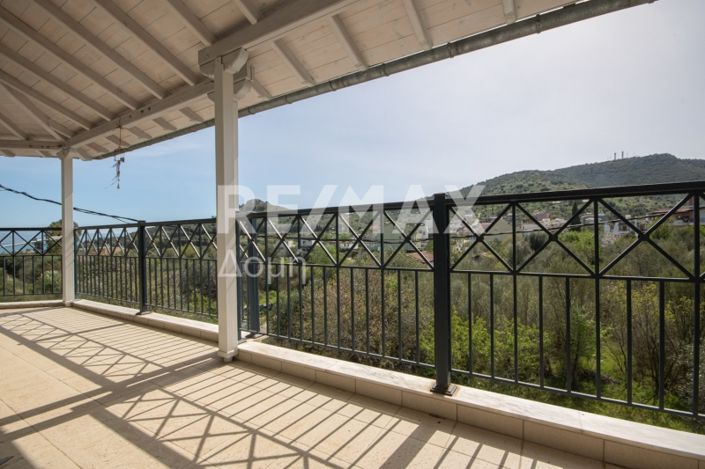 Image No.36-5 Bed Property for sale