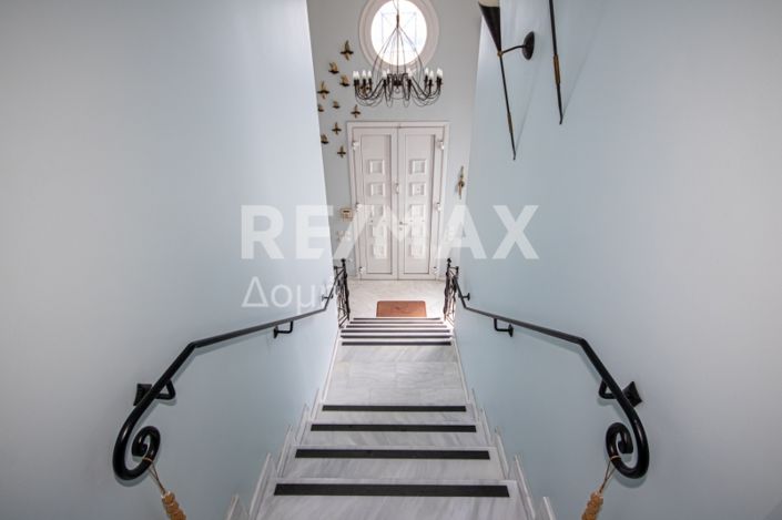 Image No.41-5 Bed Property for sale