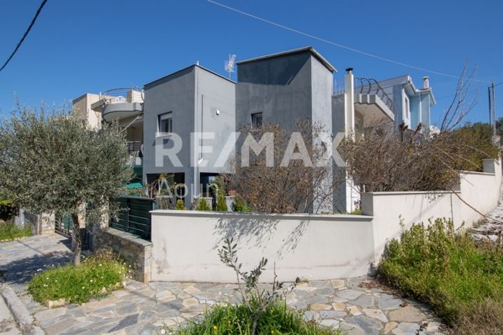 Image No.11-3 Bed Maisonette for sale