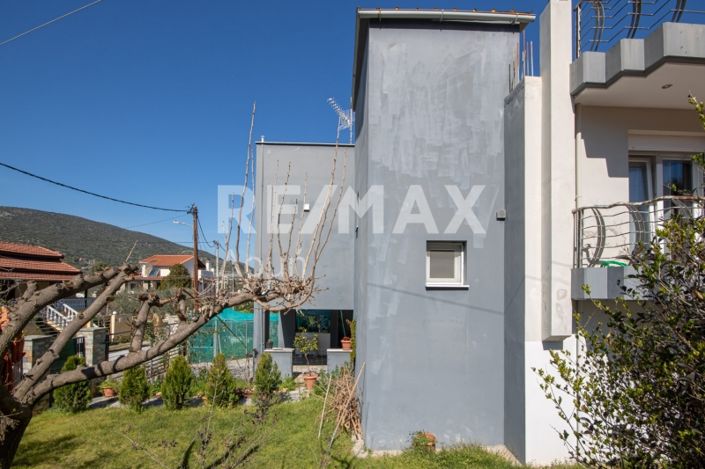 Image No.9-3 Bed Maisonette for sale