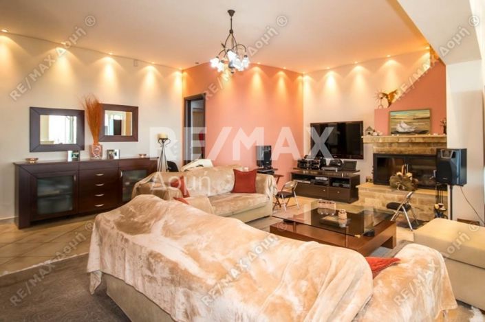 Image No.1-3 Bed House for sale