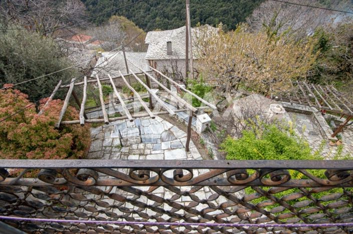 Image No.51-3 Bed Maisonette for sale